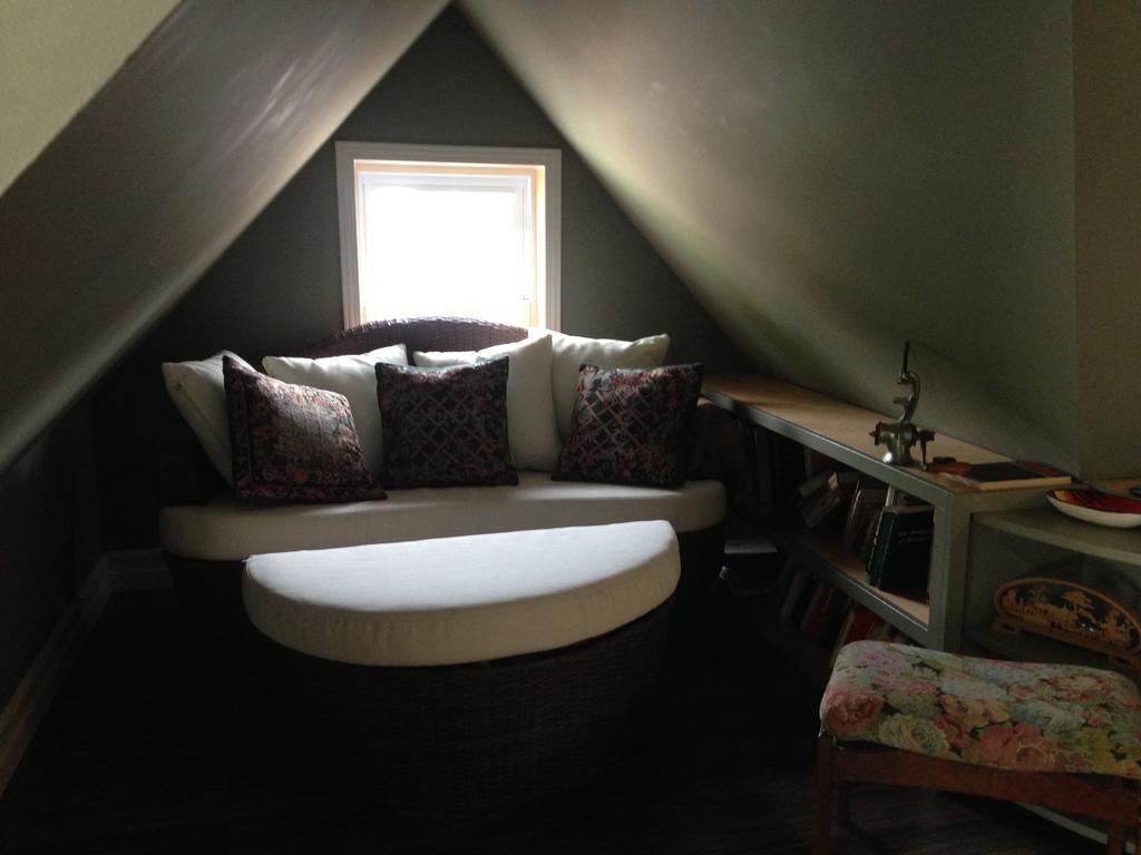 Bondy House Bed & Breakfast Amherstburg Exterior photo
